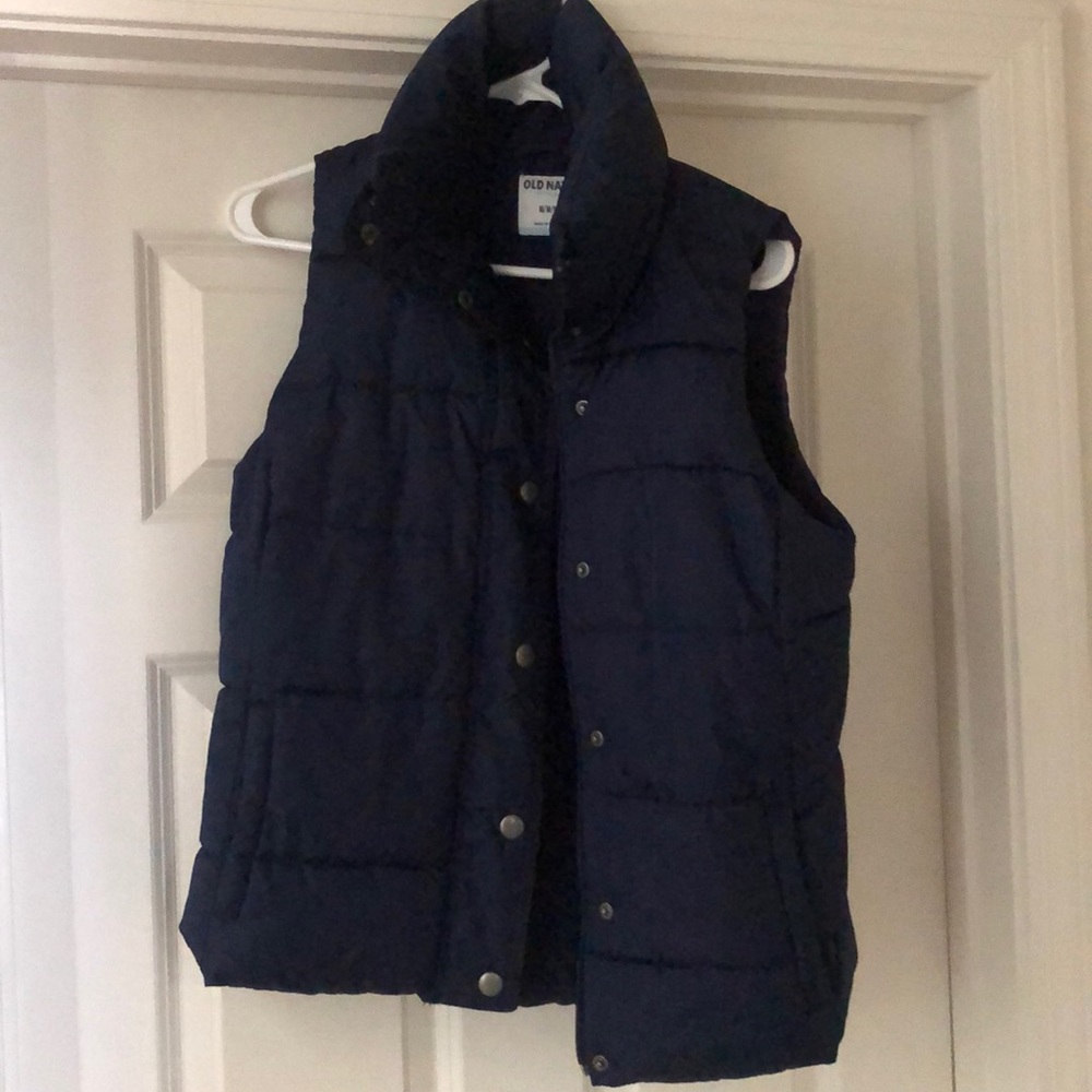 Old Navy puffer vest - Blue M. Hardly been worn!